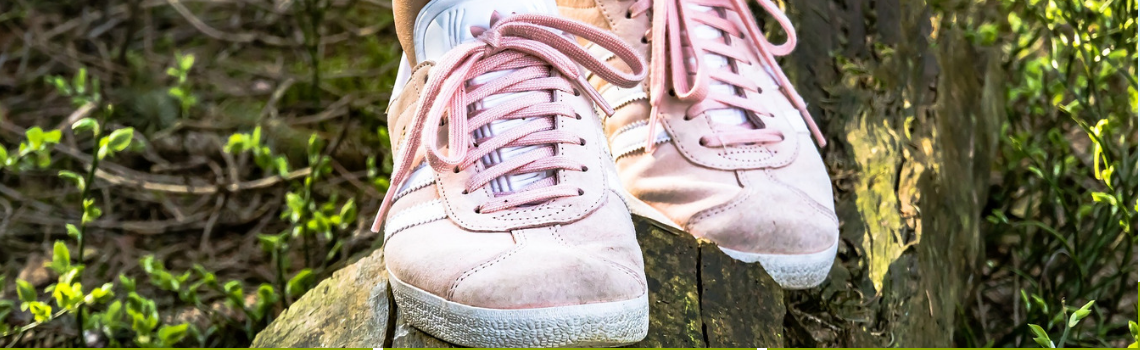 Suède schoenen schoonmaken: tips & tricks